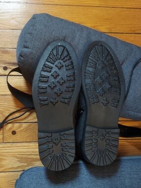 Men's Black Lace-Up Boots, Durable Tread